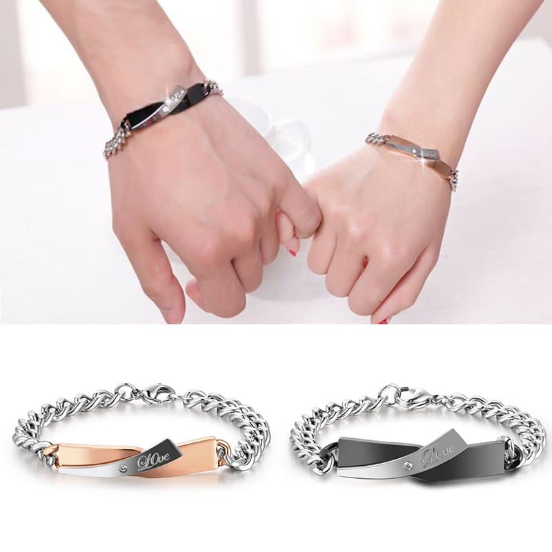 Pulsera de pareja con diseño de cruz