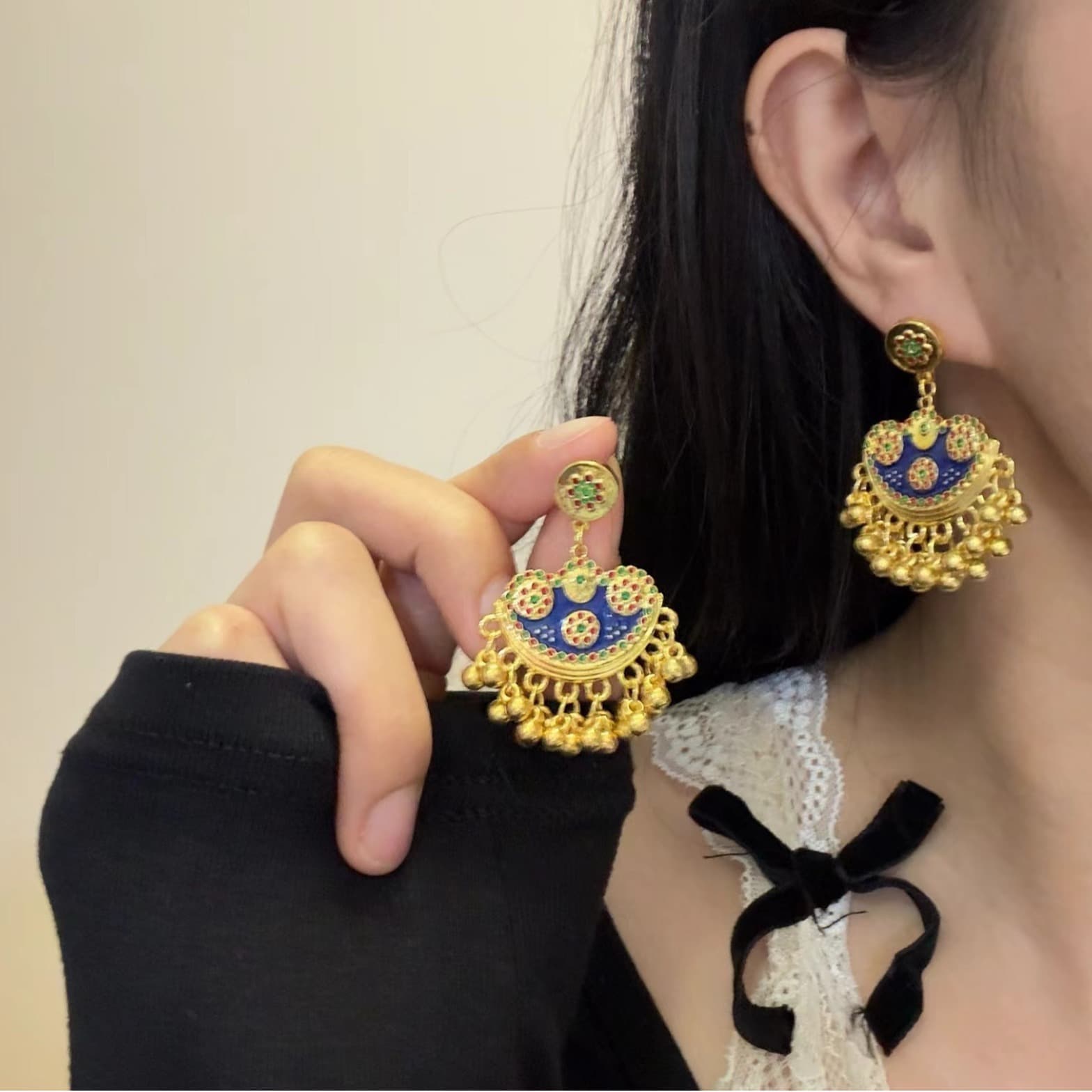 Aretes retro de hoja transparente exagerada