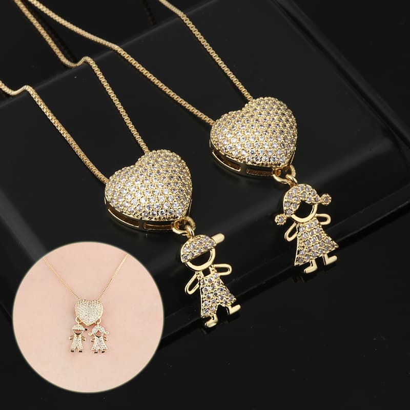 Collar de familia con corazón y circonia cúbica
