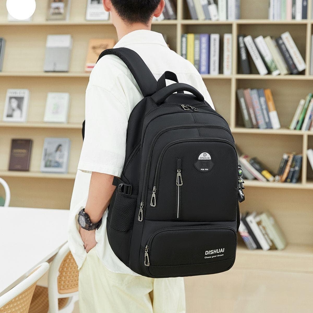 Mochila grande para niños con capacidad de almacenamiento