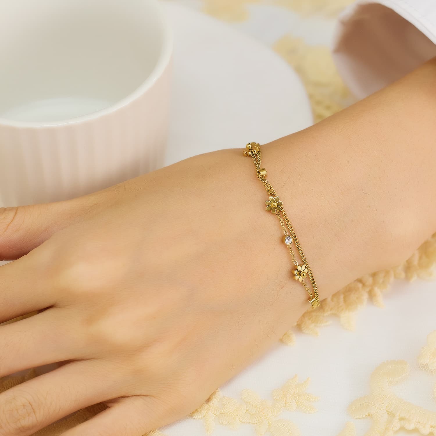 Pulsera de titanio con diamantes 18K