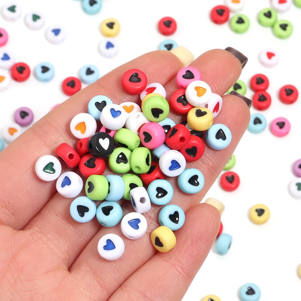Cuentas de acrílico con forma de corazón para manualidades