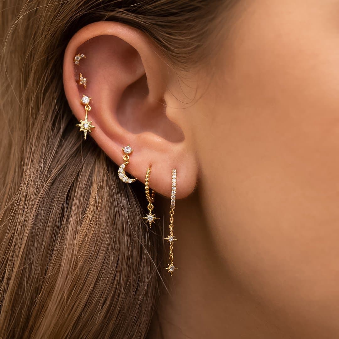 Aretes asimétricos de estrella y luna