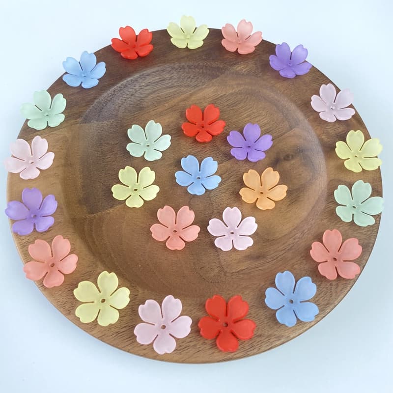 Cuentas de flor acrílico de 5 pétalos mate para joyería vintage