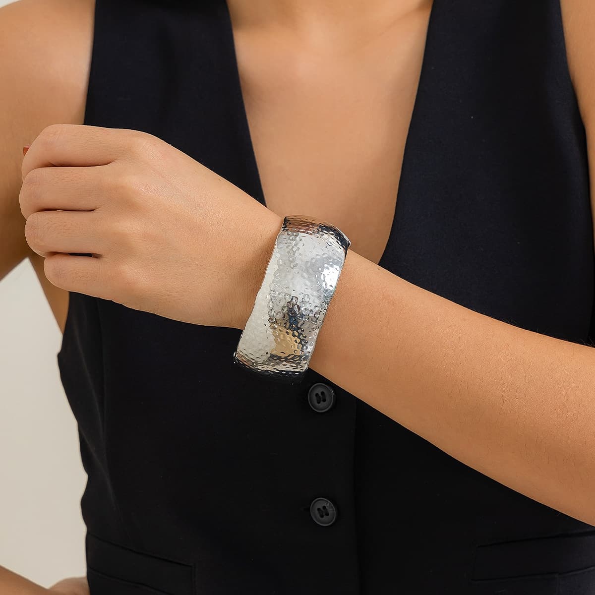 Pulsera gota de agua metal brillante