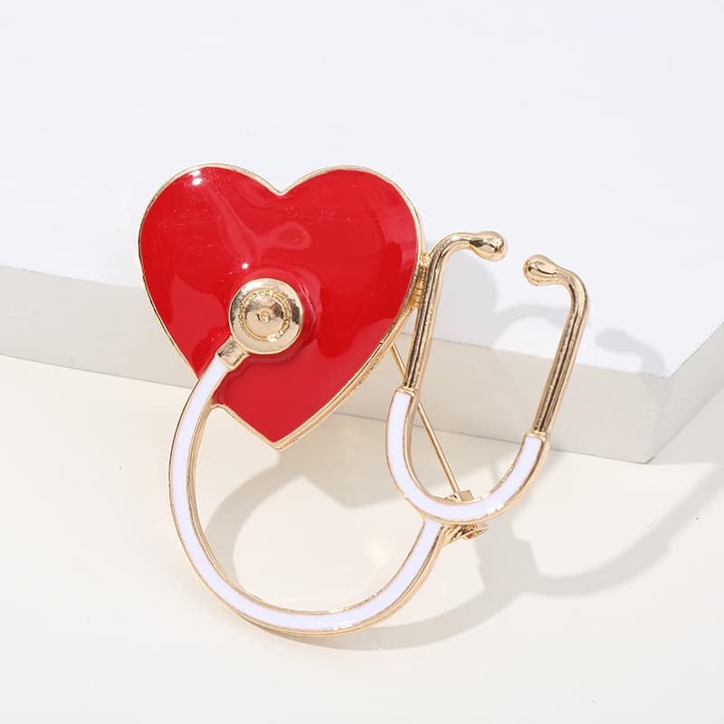 Broche de corazón para joyería romántica