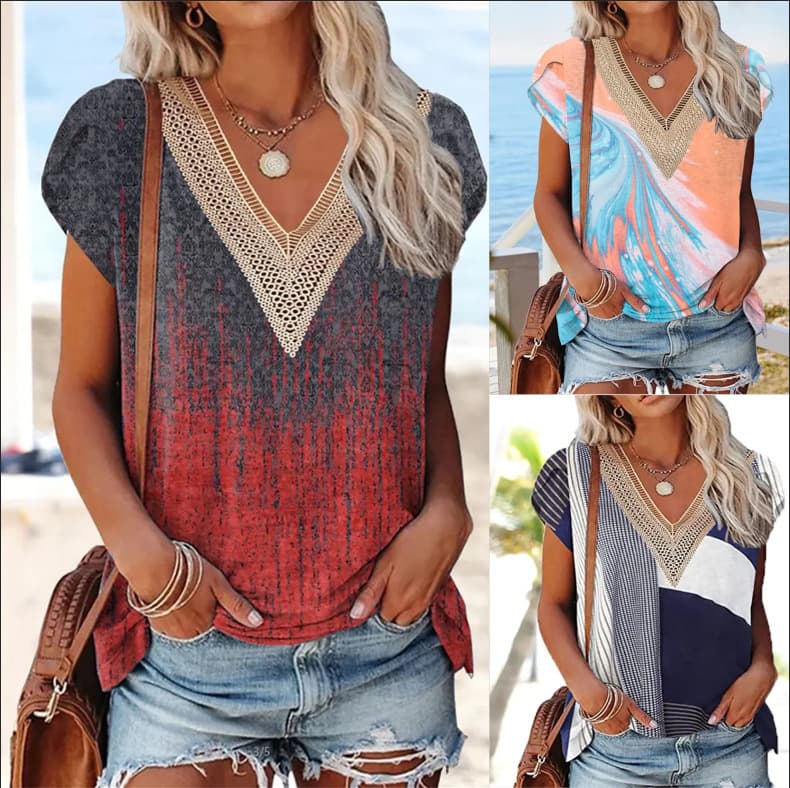 Camiseta verano escote V con orilla de encaje estampada