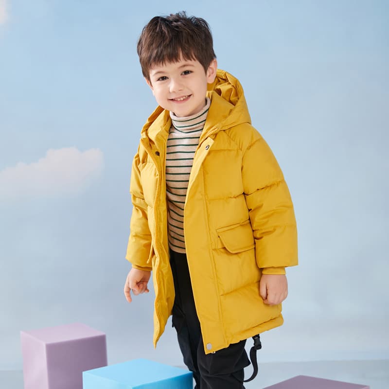 Chaqueta infantil con capucha engrosada poliéster