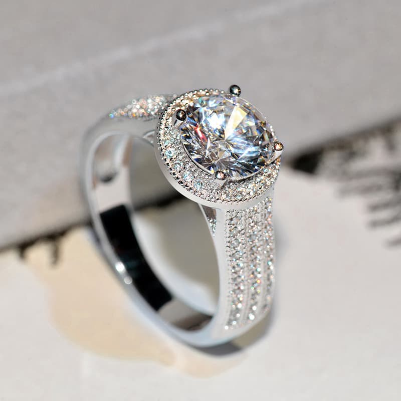 Anillo de bodas con diseño loto y diamante