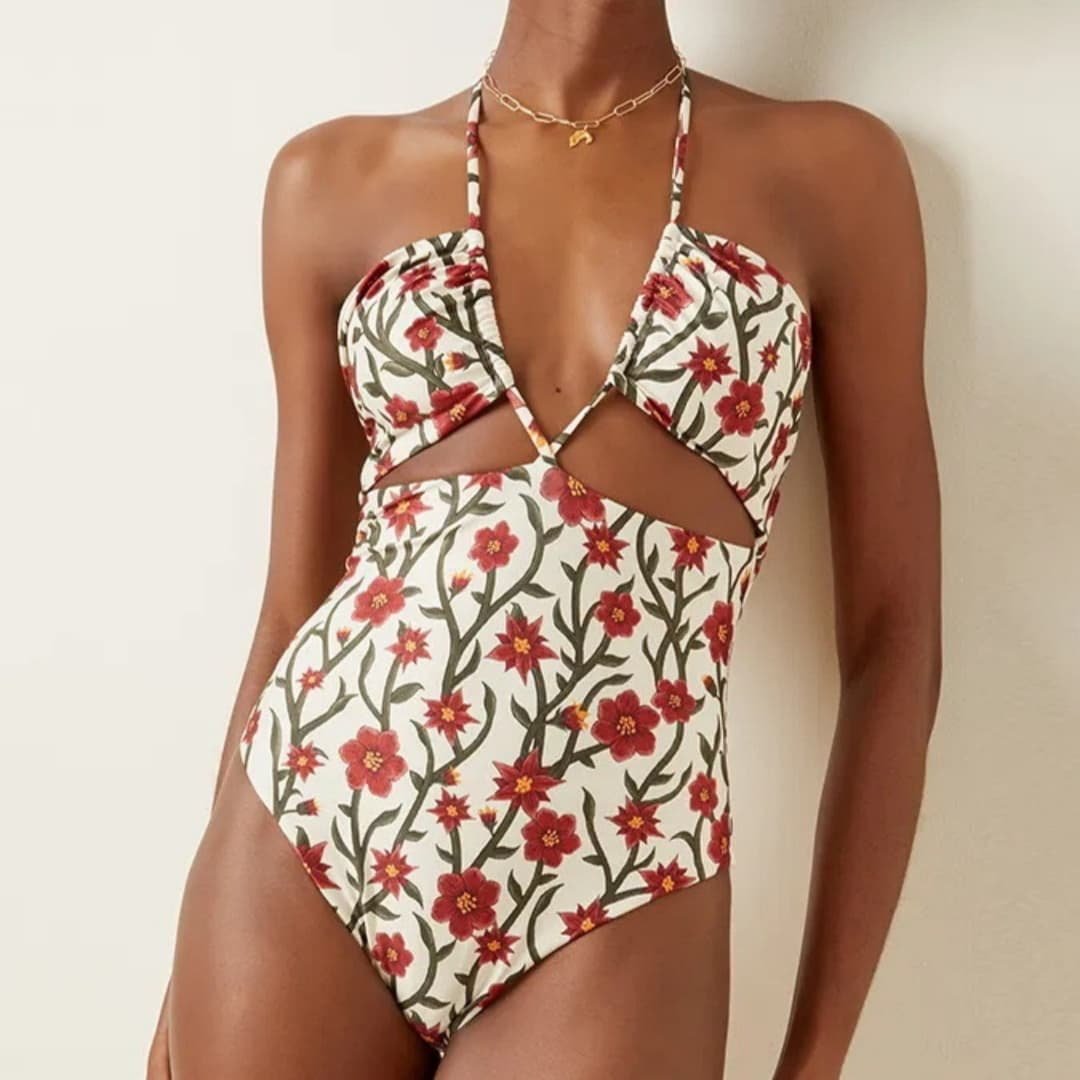 Traje de baño con falda vaporosa y diseño de lazo