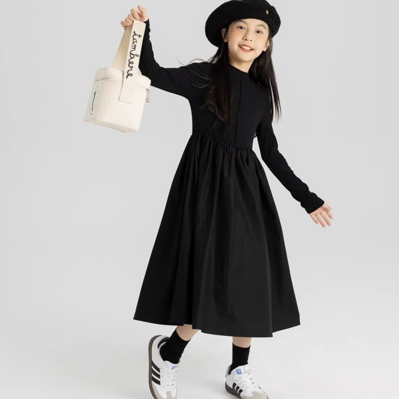 Vestido de princesa tejido de manga larga para niña